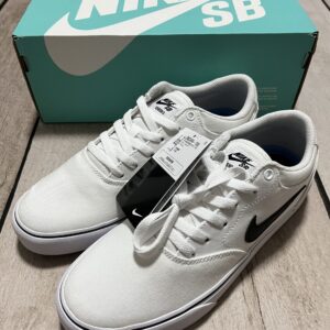 ナイキ【SB クロン 2 キャンバス】ホワイト/ブラック