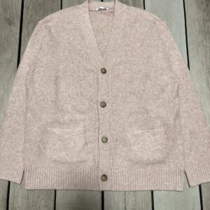 ジーユー【パフニットVネックカーディガン】ピンクが可愛すぎた